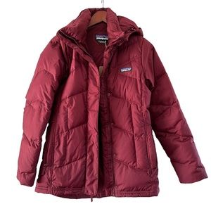 NWT Patagonia Chicory Red Down removable hood XS